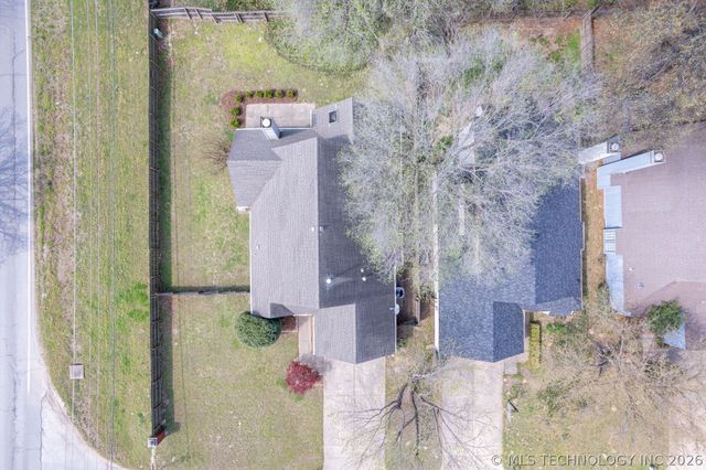 10018 S Maplewood Avenue, Tulsa, OK 74137