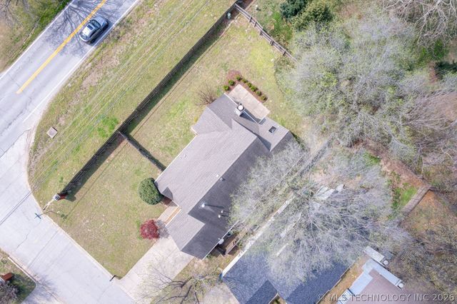 10018 S Maplewood Avenue, Tulsa, OK 74137