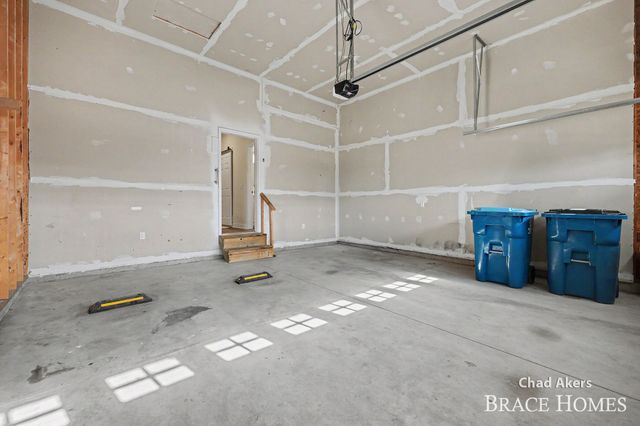 237 Hazelnut Drive, Coopersville, MI 49404