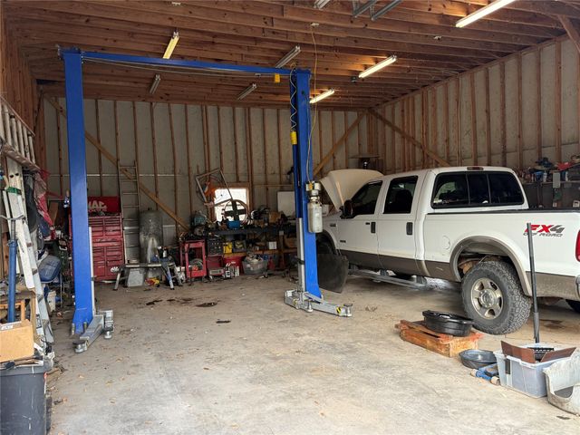 6842 County Road 659, Brazoria, TX 77422