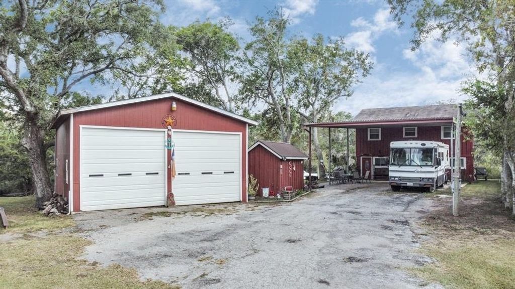 6842 County Road 659, Brazoria, TX 77422