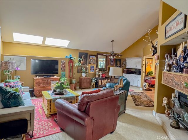 613 Berwick Street, Bakersfield, CA 93311