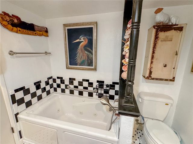 613 Berwick Street, Bakersfield, CA 93311