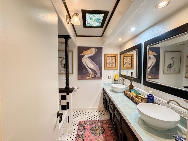613 Berwick Street, Bakersfield, CA 93311