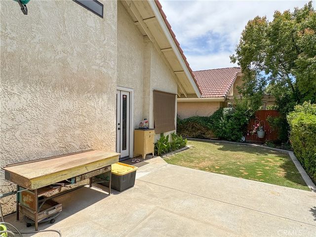 613 Berwick Street, Bakersfield, CA 93311