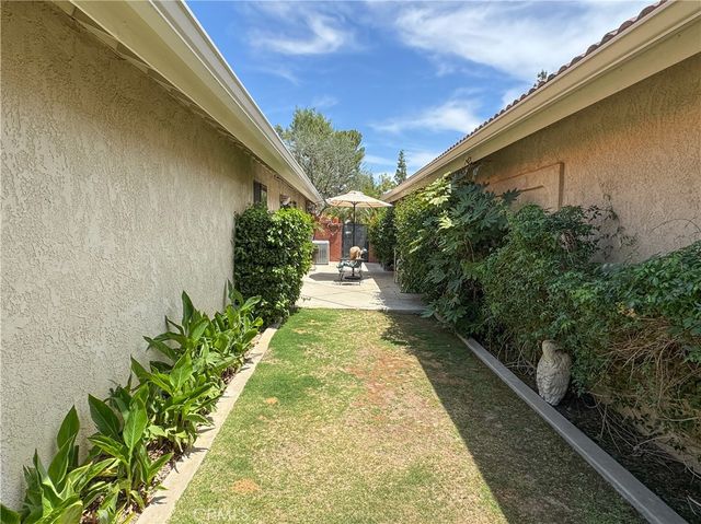 613 Berwick Street, Bakersfield, CA 93311