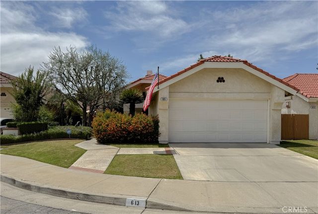 613 Berwick Street, Bakersfield, CA 93311