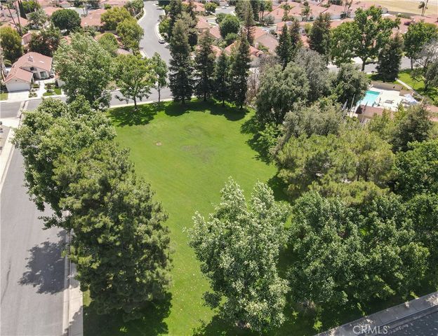 613 Berwick Street, Bakersfield, CA 93311