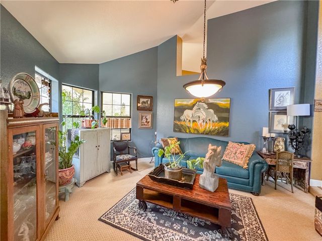 613 Berwick Street, Bakersfield, CA 93311