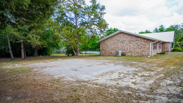 1097 Bob McCaskill Drive, Defuniak Springs, FL 32433