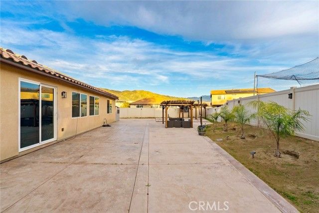 1544 Atlas Peak, San Jacinto, CA 92582