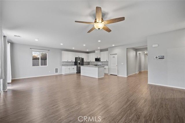 1544 Atlas Peak, San Jacinto, CA 92582