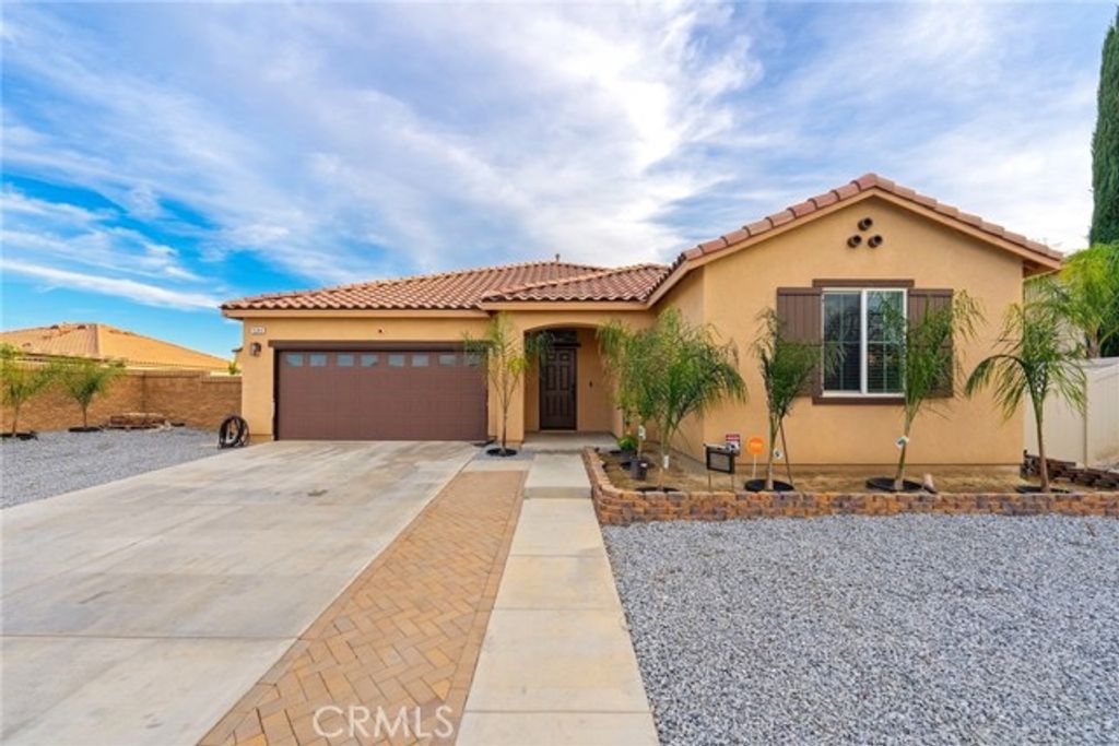 1544 Atlas Peak, San Jacinto, CA 92582