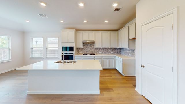 1004 Copper Smith Way, Forney, TX 75126