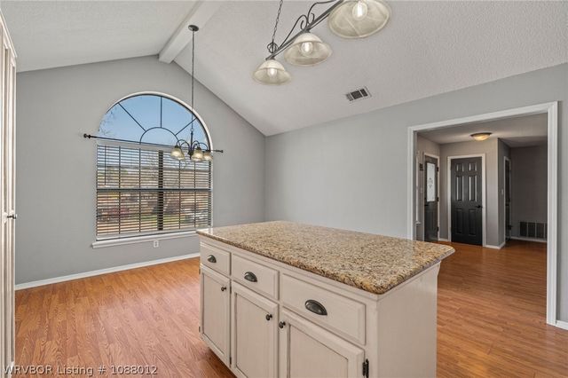 1711 Somerset Way, Van Buren, AR 72956