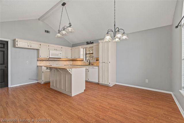 1711 Somerset Way, Van Buren, AR 72956