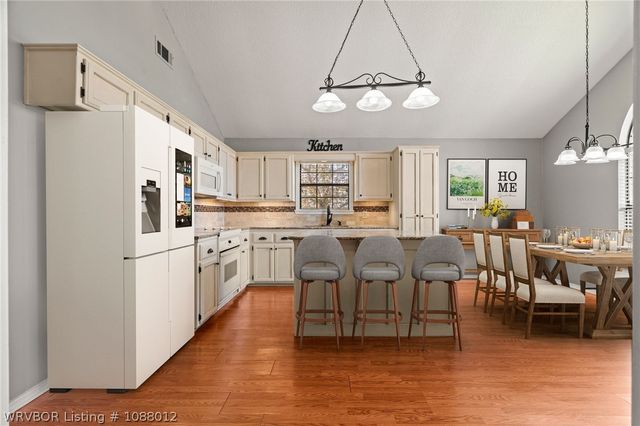 1711 Somerset Way, Van Buren, AR 72956