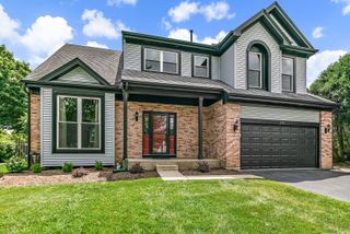 3880 Peartree Drive, Lake In The Hills, IL 60156