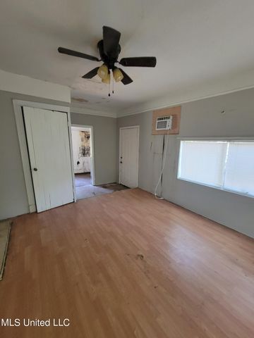 241 Lea Circle, Jackson, MS 39204