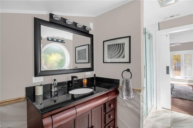 3917 W Friendly Avenue, Greensboro, NC 27410