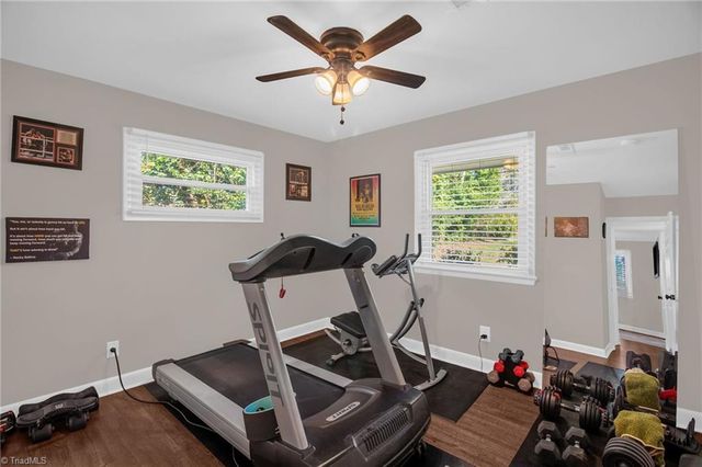 3917 W Friendly Avenue, Greensboro, NC 27410