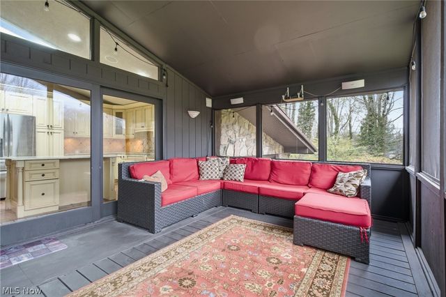 9715 Stafford Road, Chagrin Falls, OH 44023