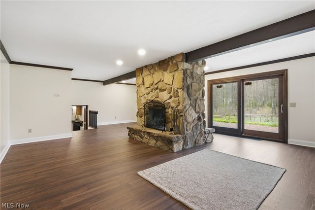 9715 Stafford Road, Chagrin Falls, OH 44023