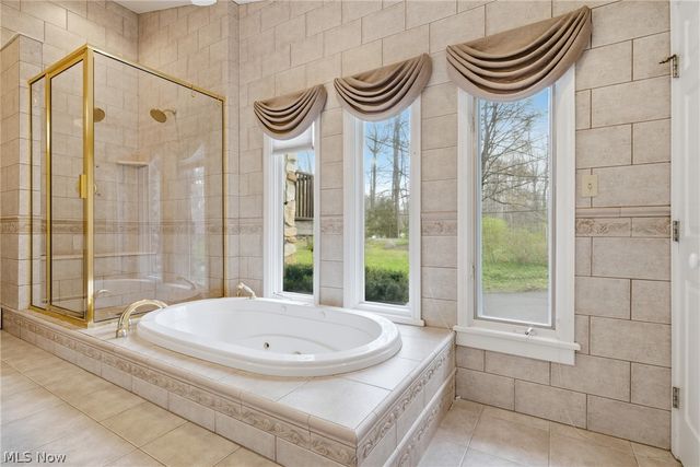 9715 Stafford Road, Chagrin Falls, OH 44023