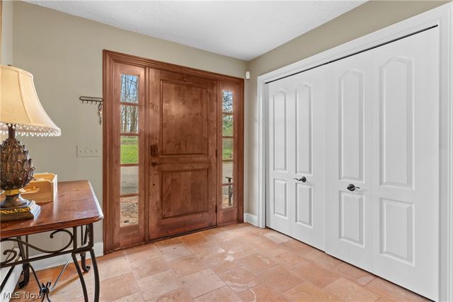9715 Stafford Road, Chagrin Falls, OH 44023