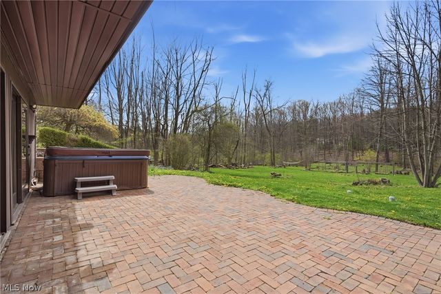 9715 Stafford Road, Chagrin Falls, OH 44023