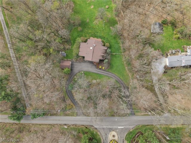 9715 Stafford Road, Chagrin Falls, OH 44023
