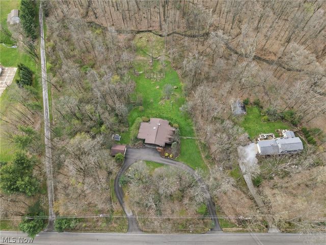 9715 Stafford Road, Chagrin Falls, OH 44023