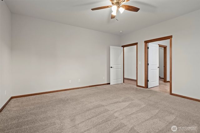 3008 SW Fairway Point Drive, Oak Harbor, WA 98277