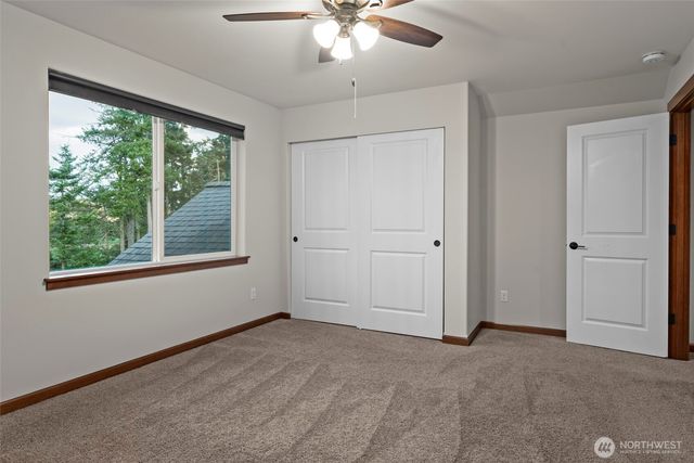 3008 SW Fairway Point Drive, Oak Harbor, WA 98277