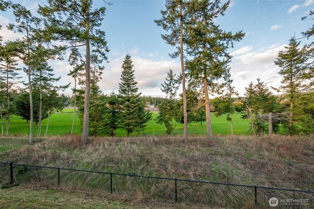 3008 SW Fairway Point Drive, Oak Harbor, WA 98277