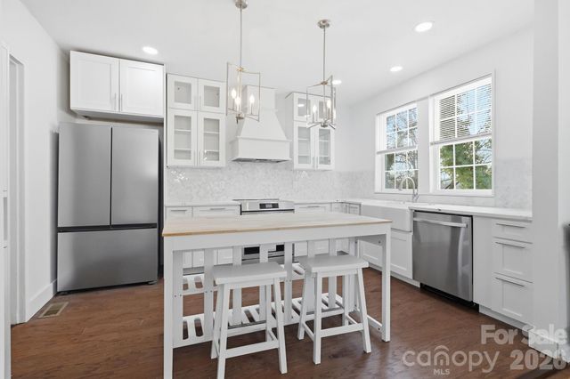 1407 Mimosa Lane, Lenoir, NC 28645