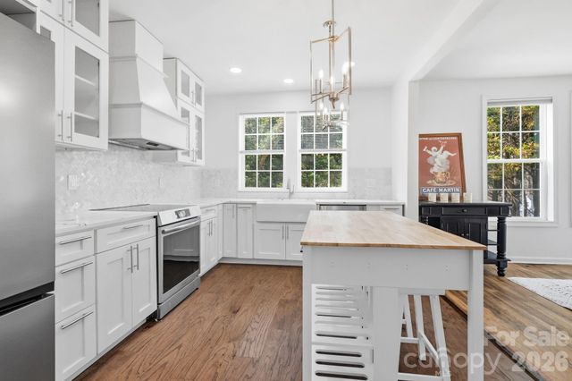 1407 Mimosa Lane, Lenoir, NC 28645