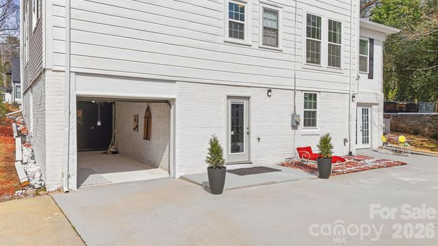 1407 Mimosa Lane, Lenoir, NC 28645