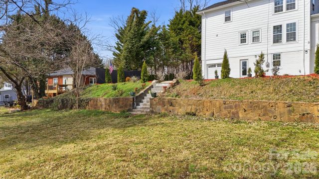 1407 Mimosa Lane, Lenoir, NC 28645