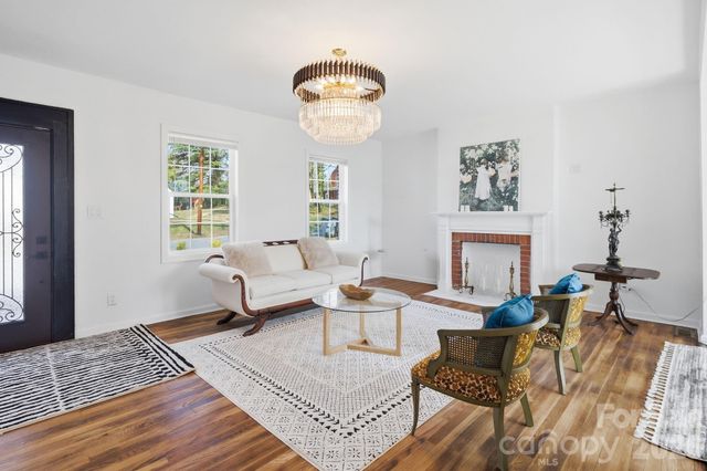 1407 Mimosa Lane, Lenoir, NC 28645