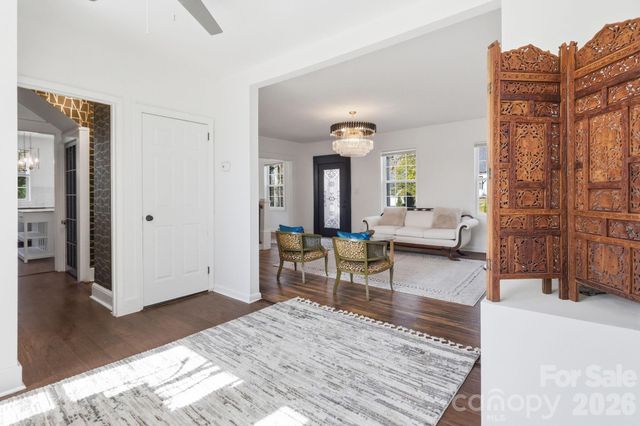 1407 Mimosa Lane, Lenoir, NC 28645