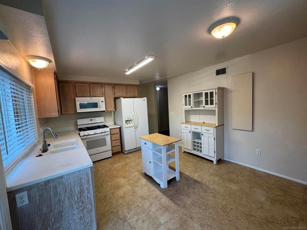 5037 La Cuenta Dr., San Diego, CA 92124 — photo 5