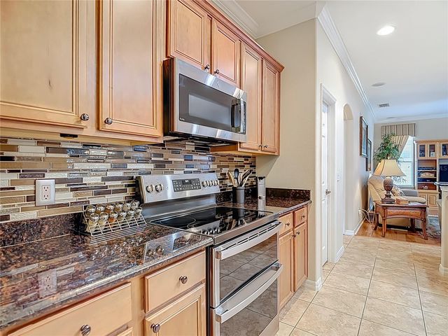 277 MAGNETA LOOP, Auburndale, FL 33823