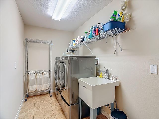 277 MAGNETA LOOP, Auburndale, FL 33823