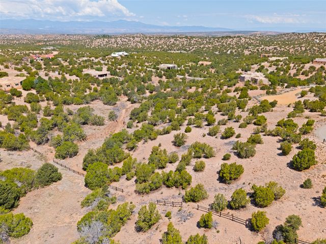 7 Las Katrinas, Santa Fe, NM 87506