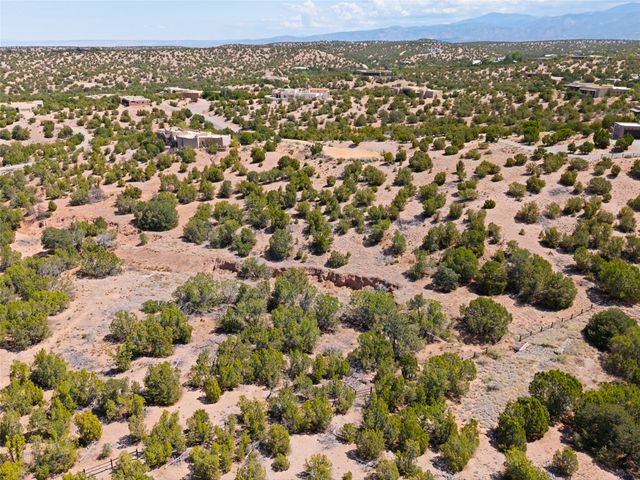 7 Las Katrinas, Santa Fe, NM 87506