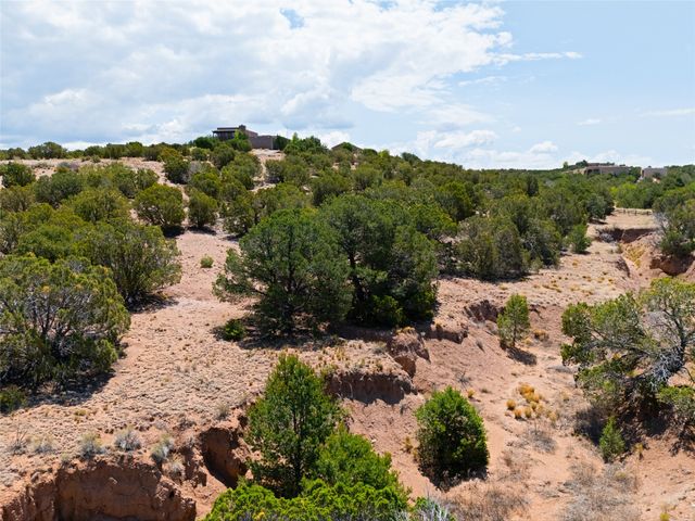 7 Las Katrinas, Santa Fe, NM 87506