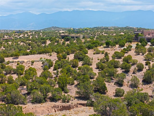 7 Las Katrinas, Santa Fe, NM 87506