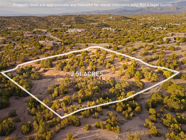 7 Las Katrinas, Santa Fe, NM 87506