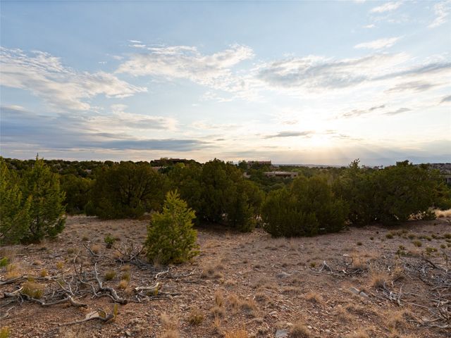 7 Las Katrinas, Santa Fe, NM 87506